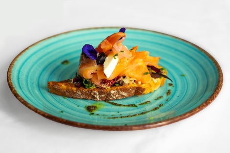 Salmon toast